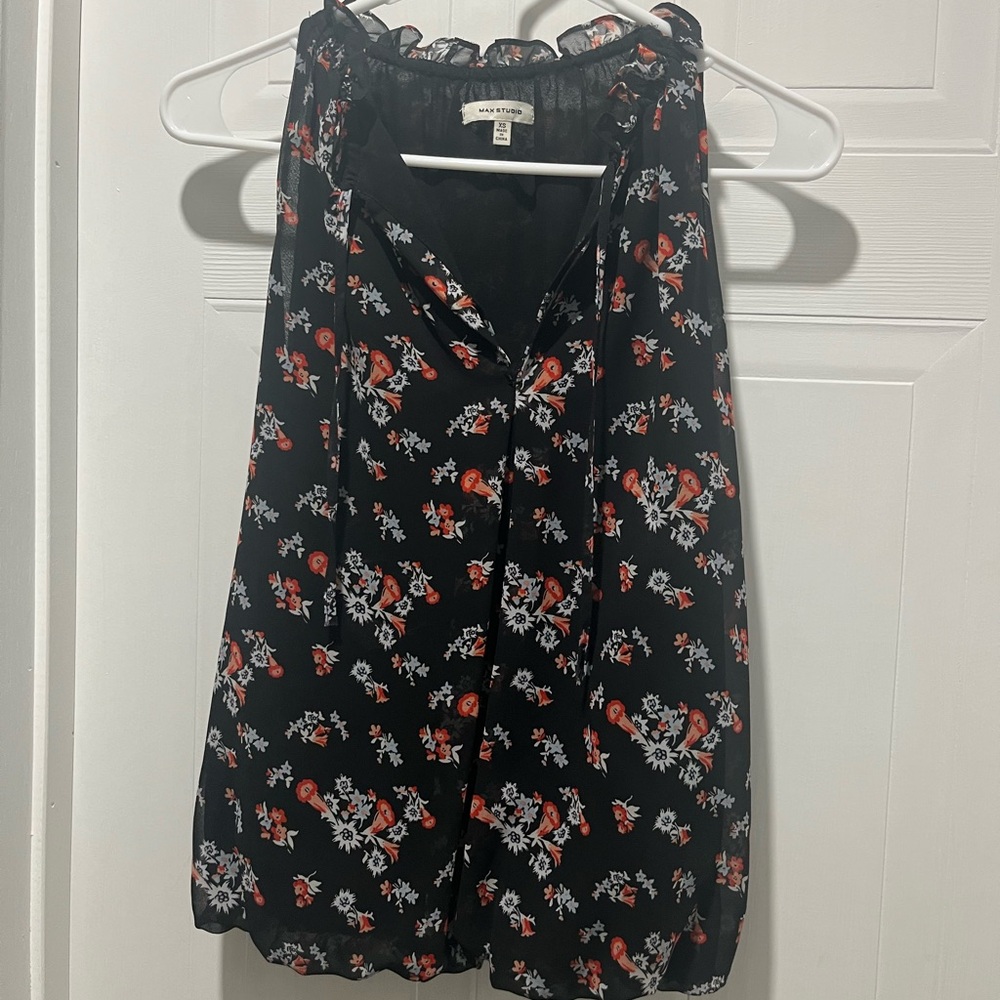 Max Studio Black Floral Ruffle Blouse